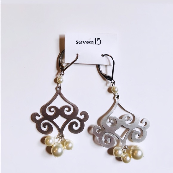 Statement Pearl Earrings - Picture 1 of 7